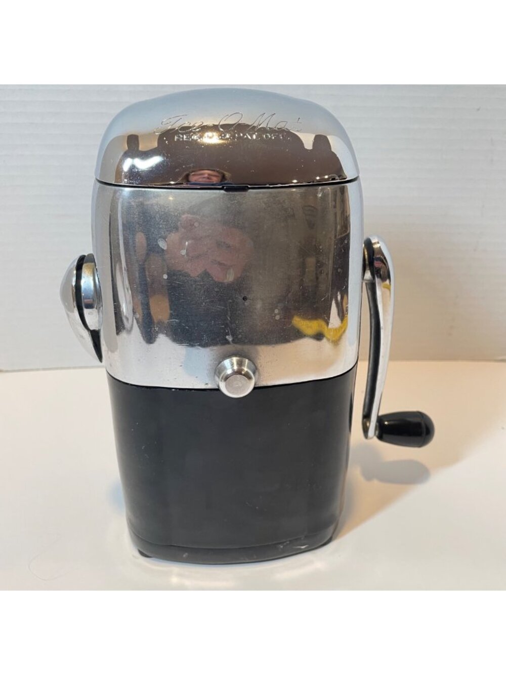 Vintage Federal Model 110 Hand-Crank Ice Crusher Black & Chrome Retro Kitchen To